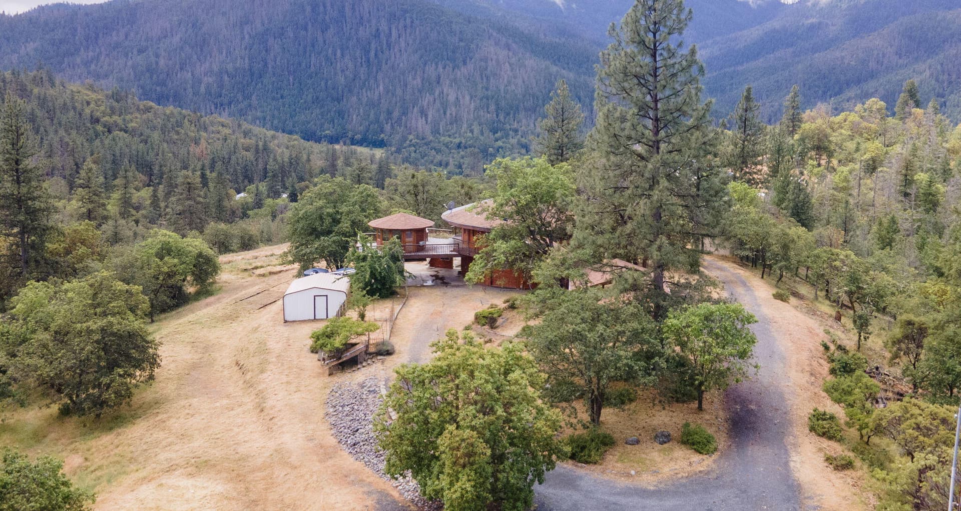 70-web-or-mls-9595-sterling-creek-rd. Photo 3 of 78, 9595 Sterling Creek Road, Jacksonville, OR 97530