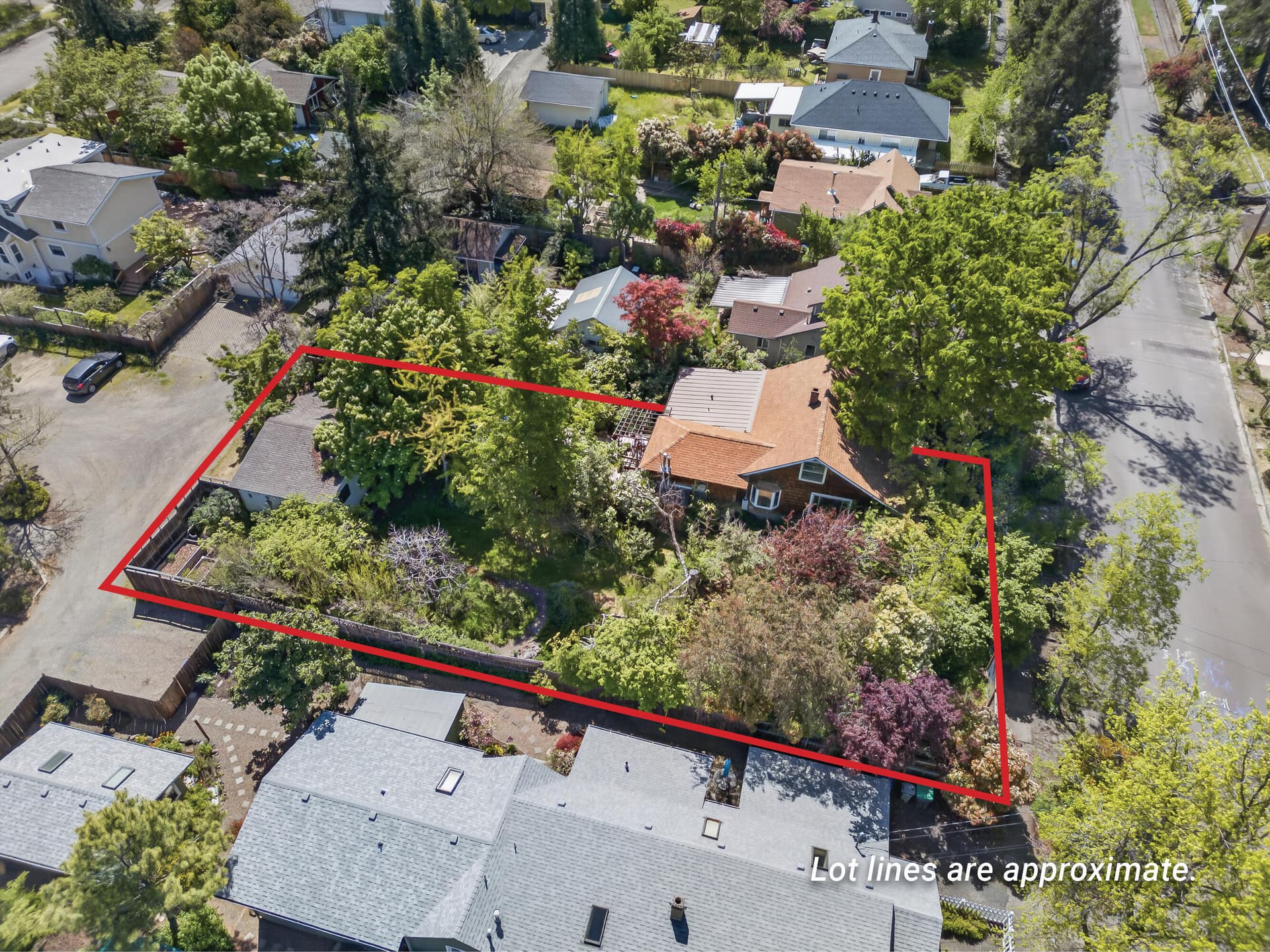 324 Liberty Street, Ashland, OR 97520. Photo 3 of 33, 324 Liberty Street, Ashland, OR 97520