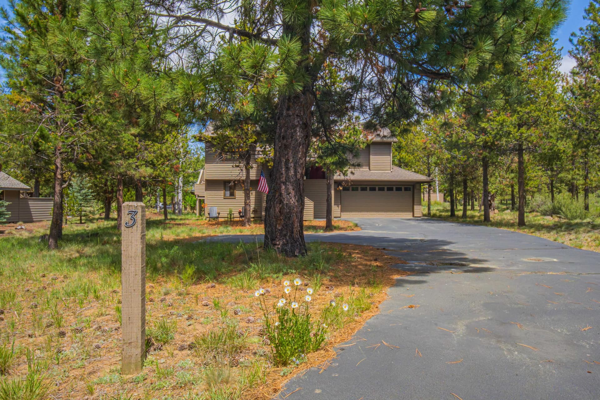 sunriver-sandtrap-quiet-court. Photo 2 of 61, 17916 Sandtrap Lane, Sunriver, OR 97707