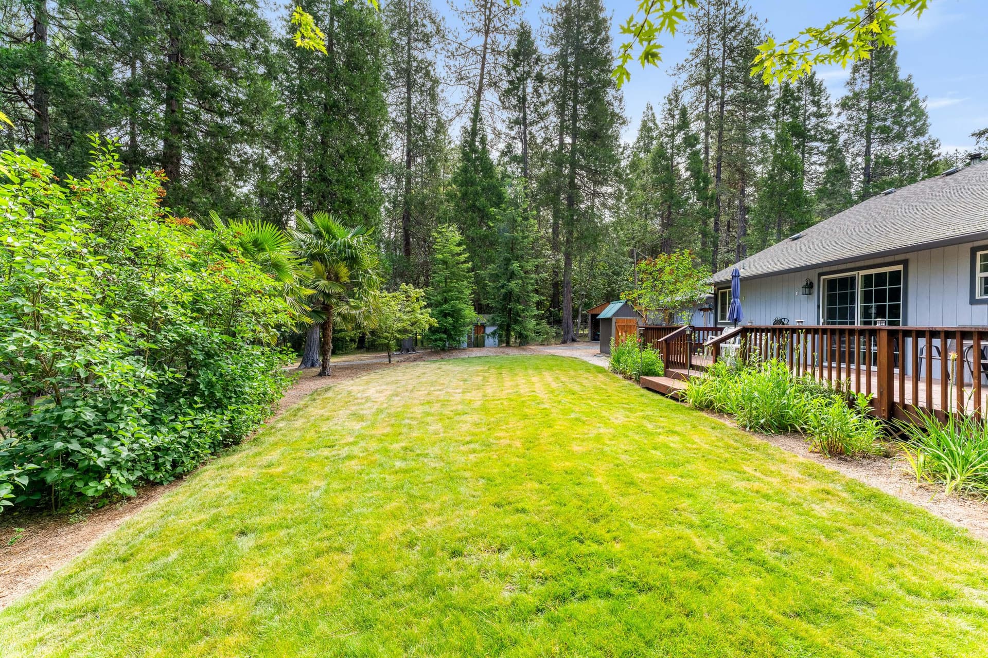 5. Photo 5 of 45, 5876 Donaldson Road, Grants Pass, OR 97526