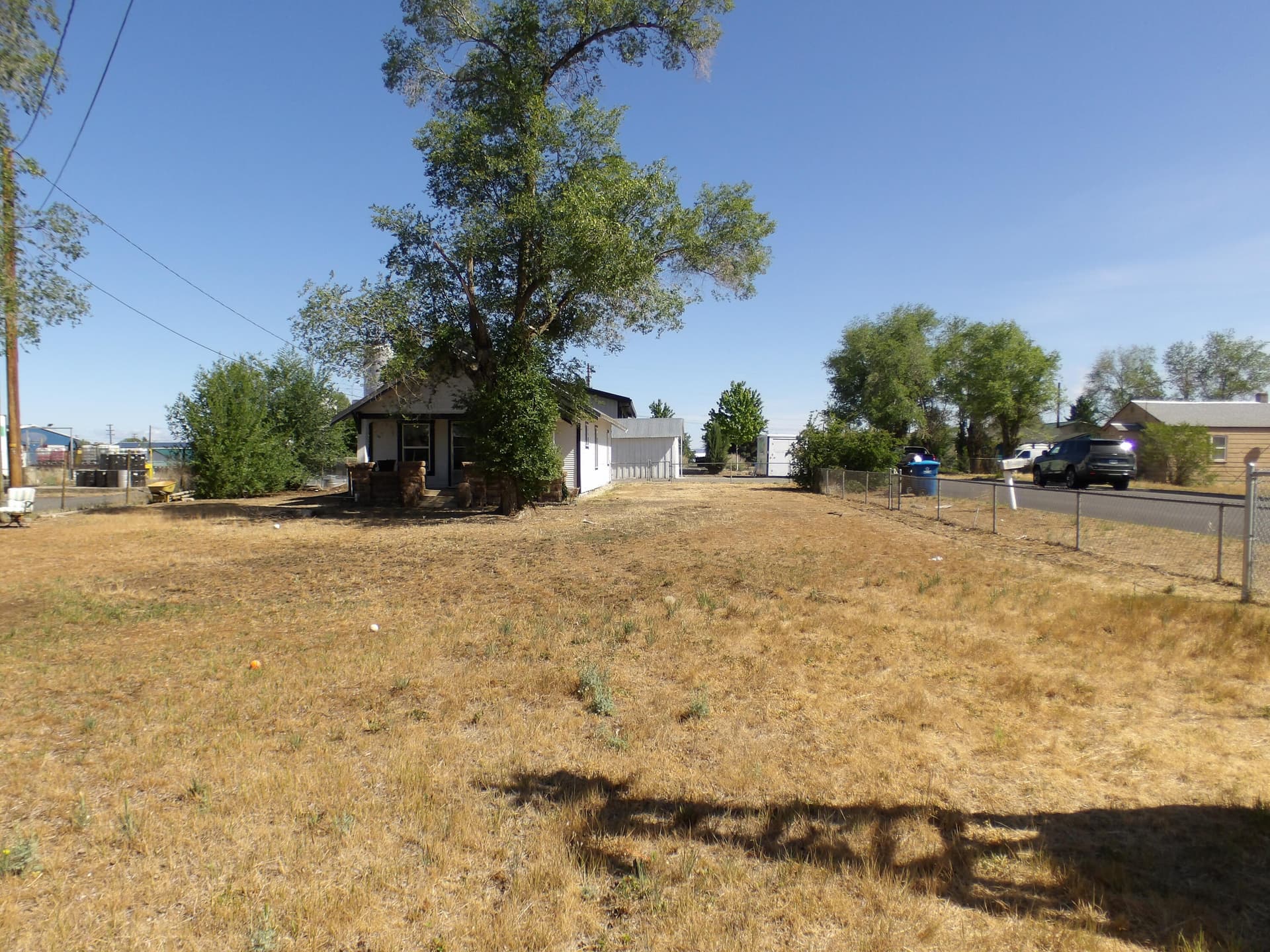 100_0473. Photo 3 of 19, 411 SE Evergreen Avenue, Redmond, OR 97756