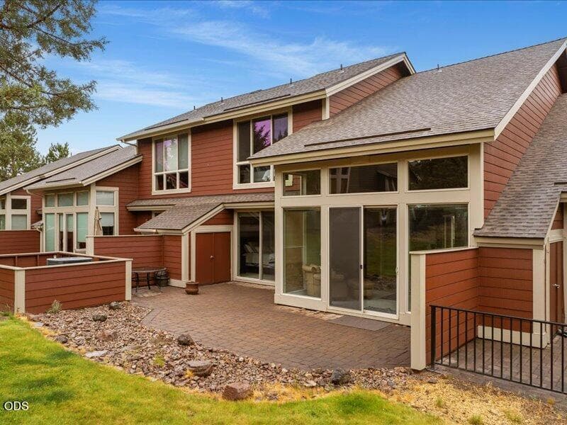 37-Exterior. Photo 4 of 58, 11110 Village Loop, Redmond, OR 97756