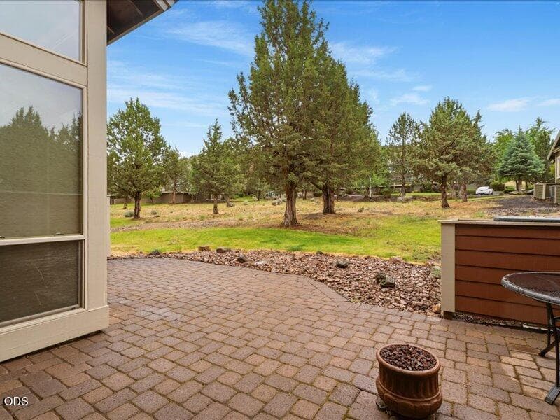 40-Exterior. Photo 5 of 58, 11110 Village Loop, Redmond, OR 97756