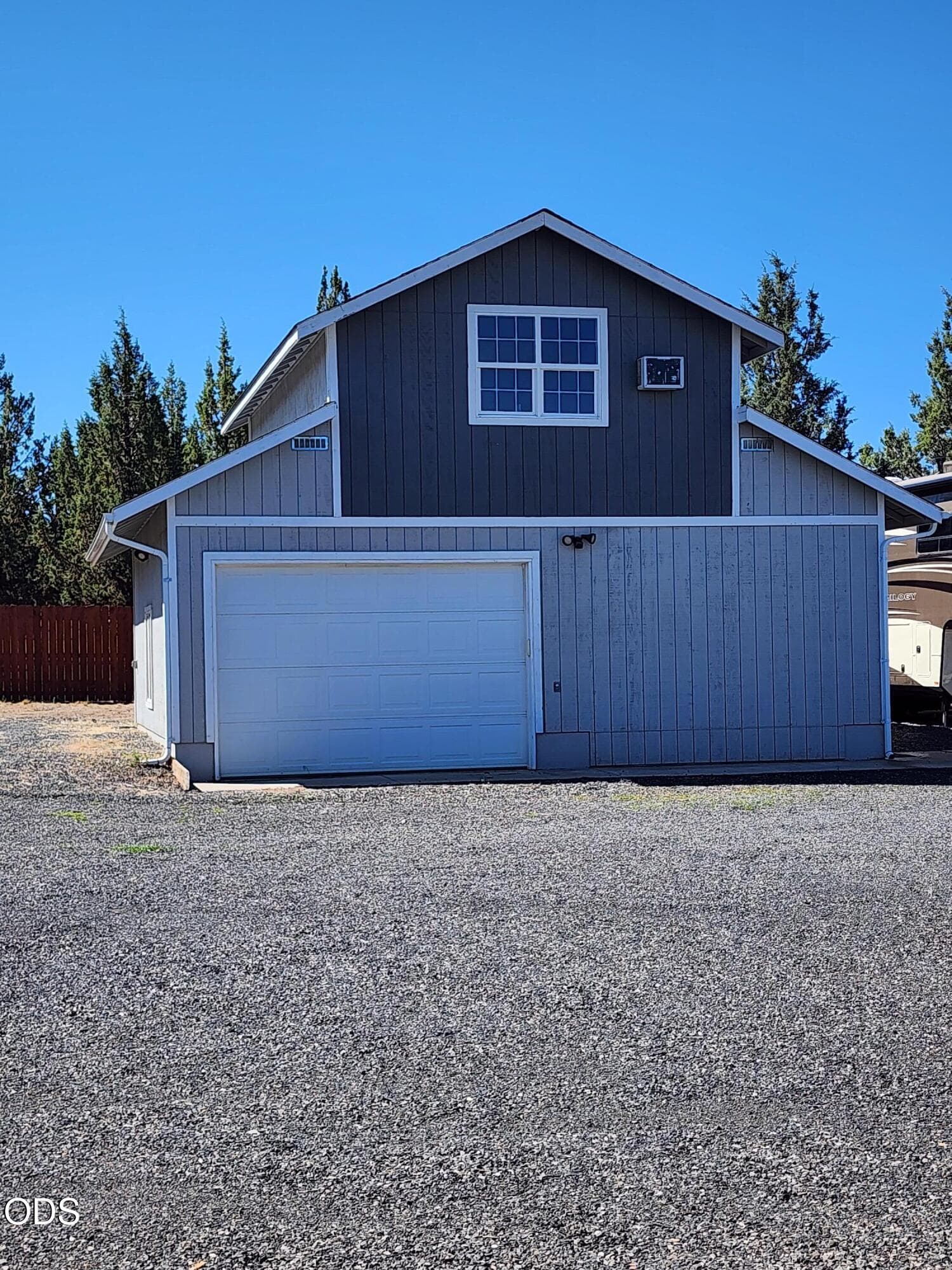 Flex space. Photo 5 of 54, 5162 SE David Way, Prineville, OR 97754