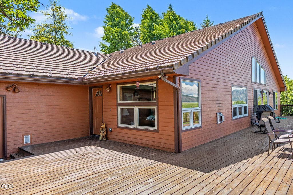 Deck/Back Side. Photo 5 of 44, 12065 Kestrel Road, Klamath Falls, OR 97601