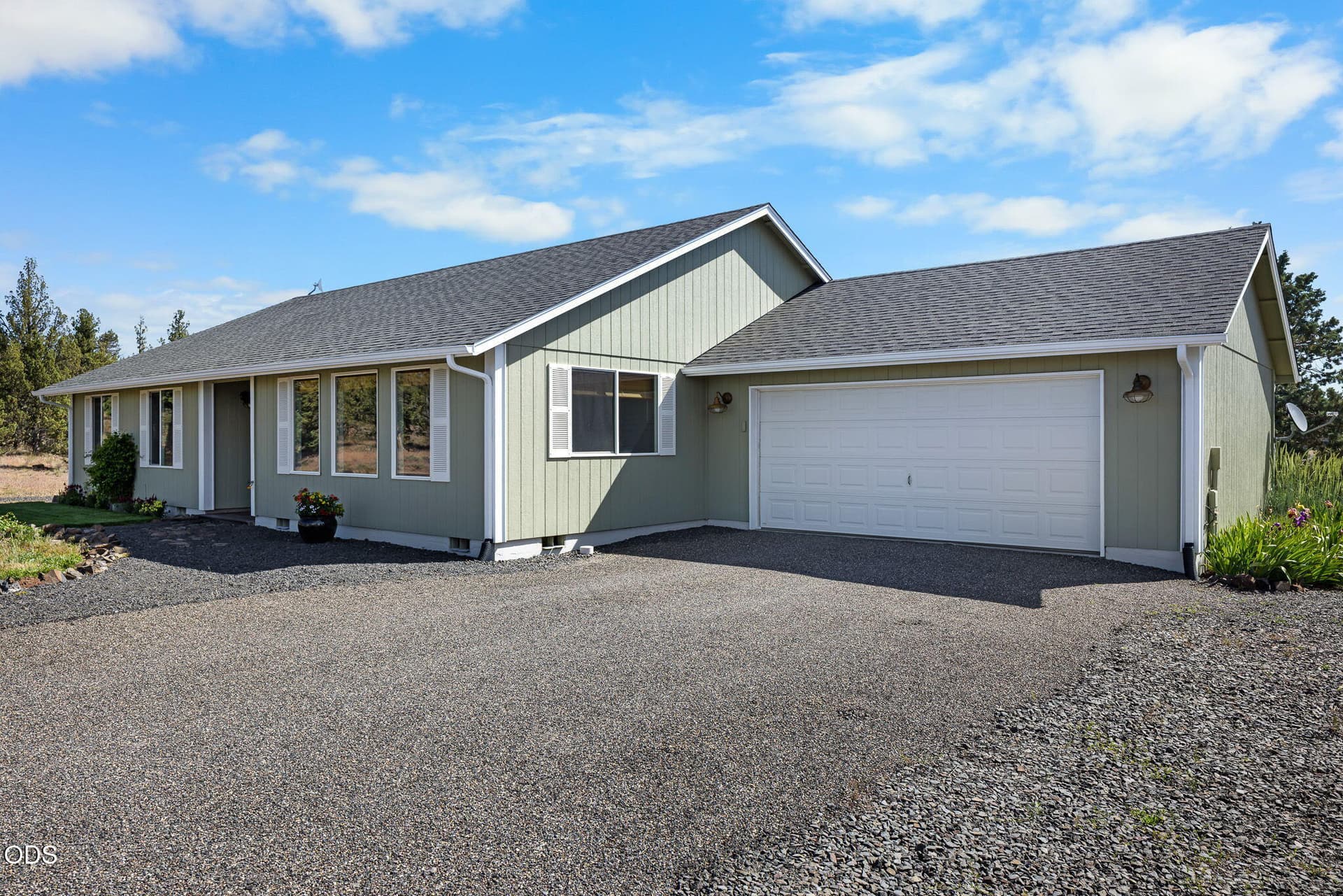 5-web-or-mls-_E0A5865. Photo 5 of 76, 11518 SE View Top Lane, Prineville, OR 97754