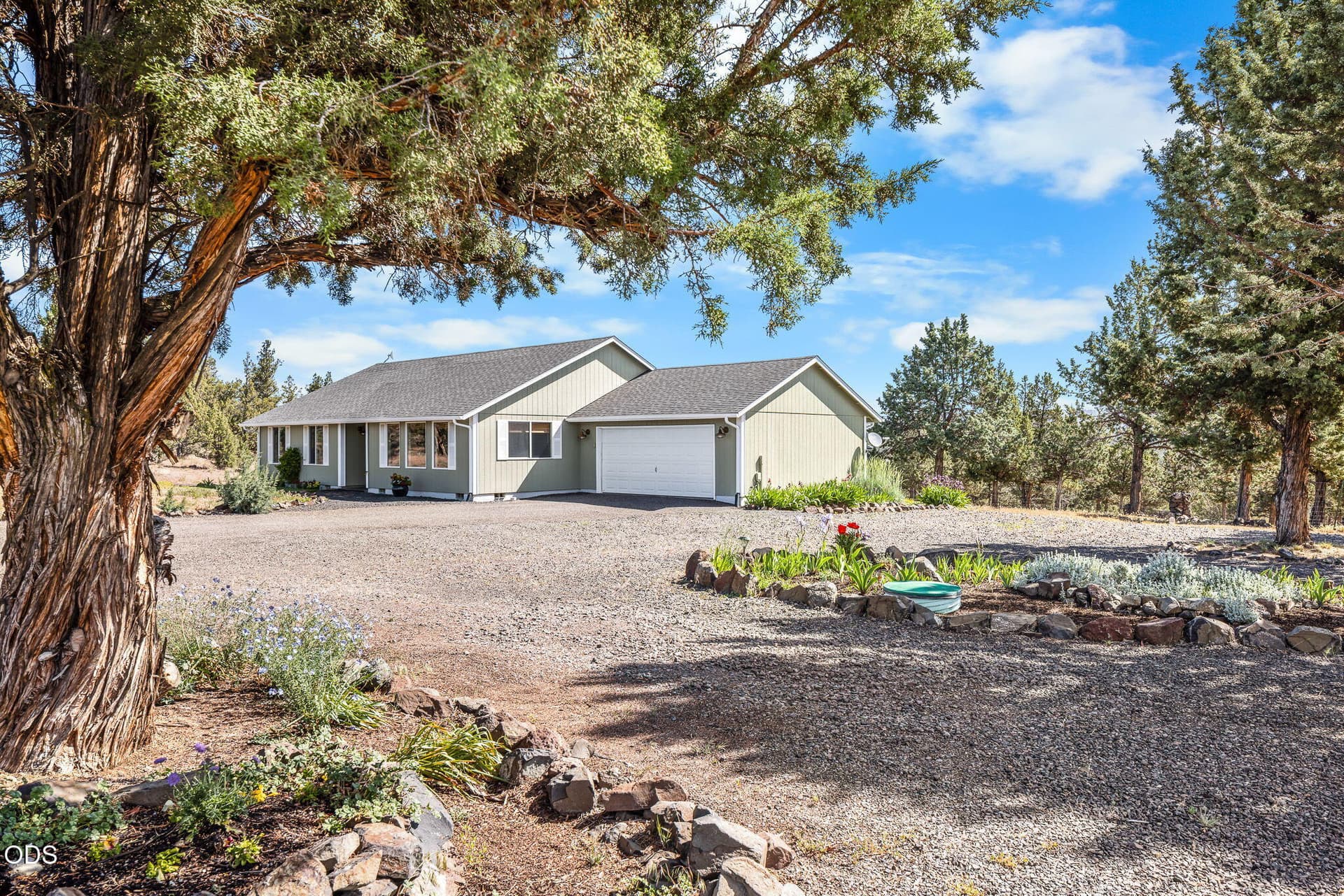 10-web-or-mls-_E0A5902. Photo 3 of 76, 11518 SE View Top Lane, Prineville, OR 97754