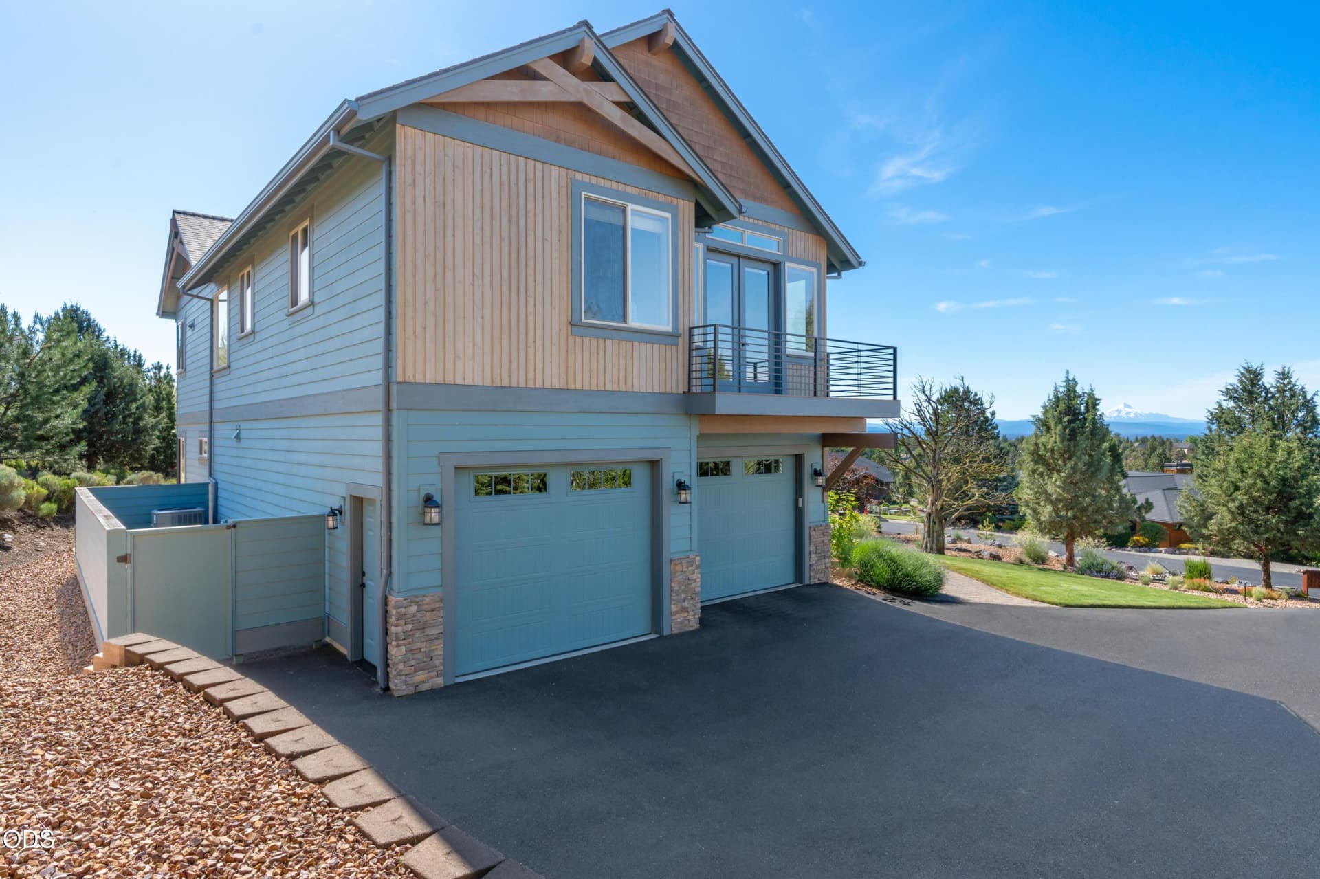 2026_06_01_10792_ironstone_ct_rdm-3. Photo 3 of 71, 10792 Ironstone Court, Redmond, OR 97756