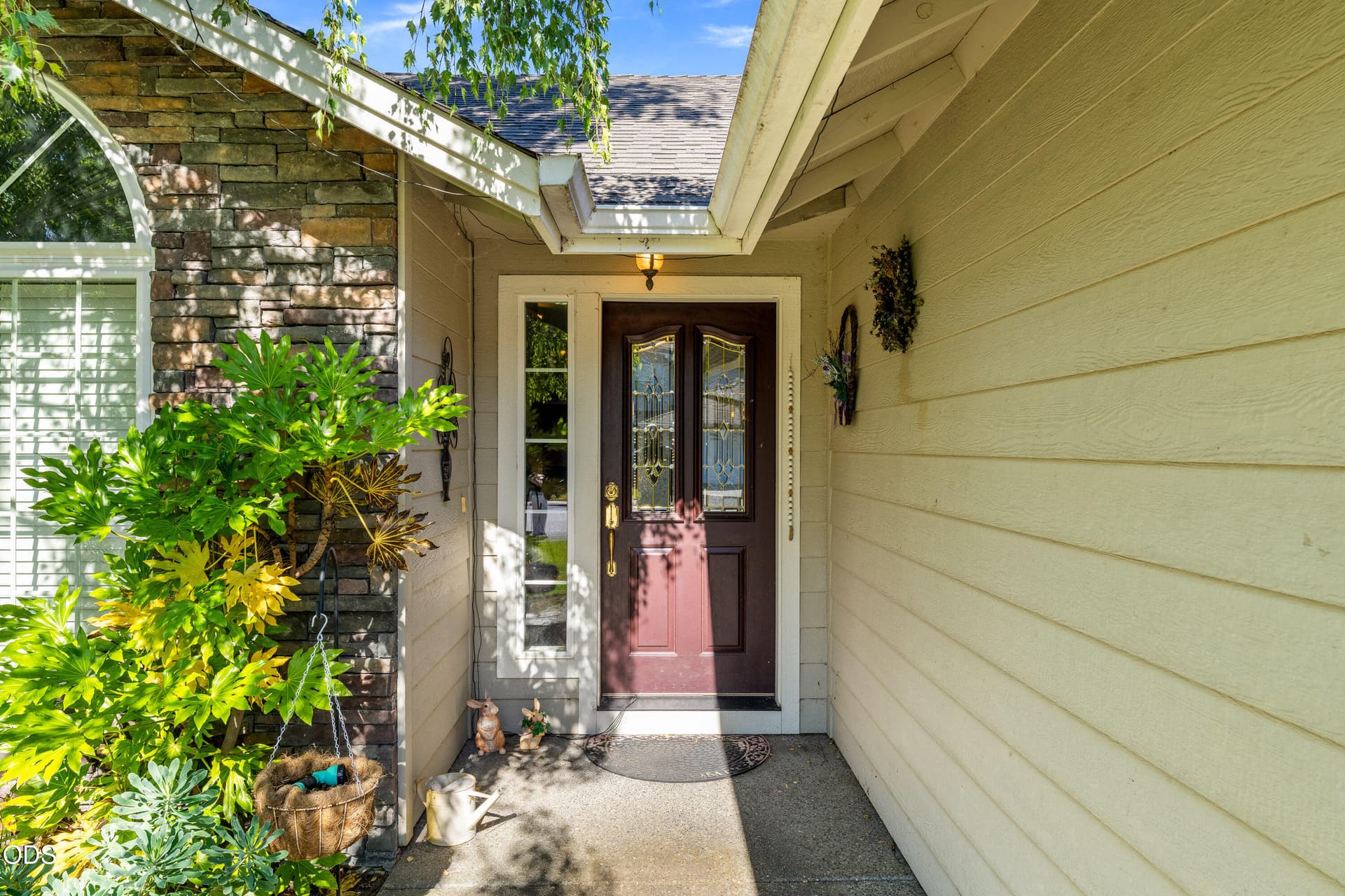 05-EXT (5 of 14). Photo 2 of 25, 1662 Nunnwood Lane, Grants Pass, OR 97527