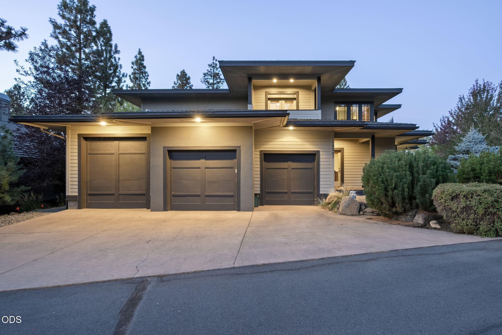 7-web-or-mls-_DSC7245. Photo 4 of 31, 19062 Mt McLoughlin Lane, Bend, OR 97703