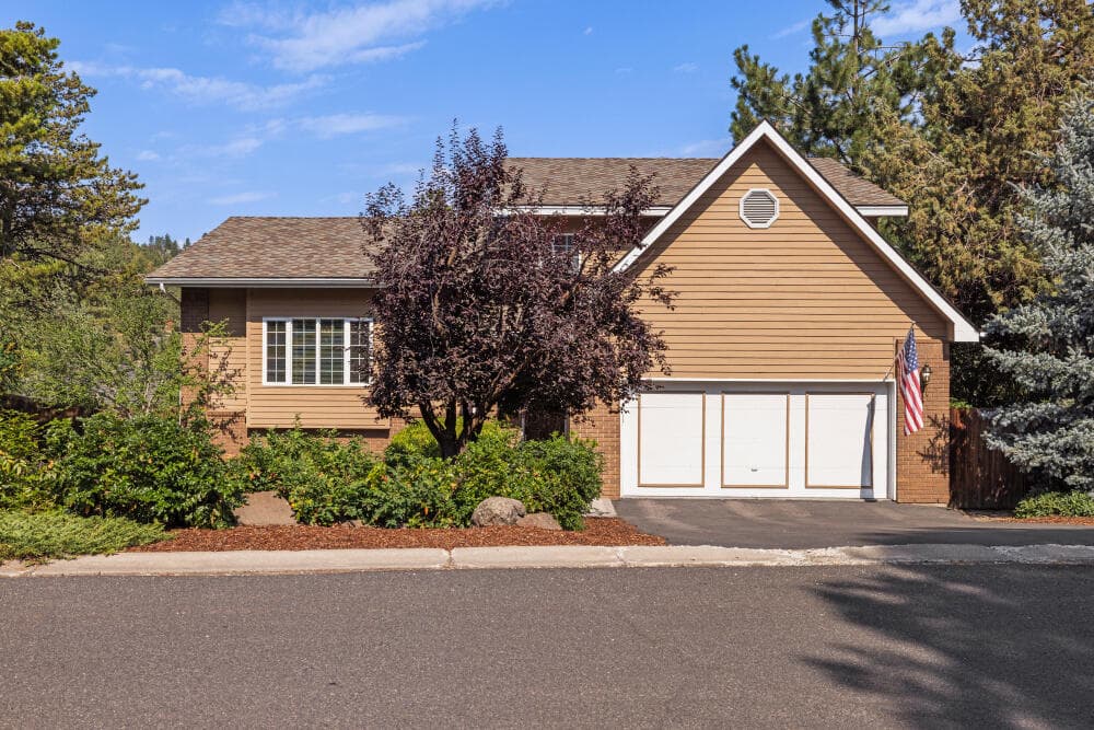 1250WildPlumDr-6. Photo 2 of 59, 1250 Wild Plum Drive, Klamath Falls, OR 97601