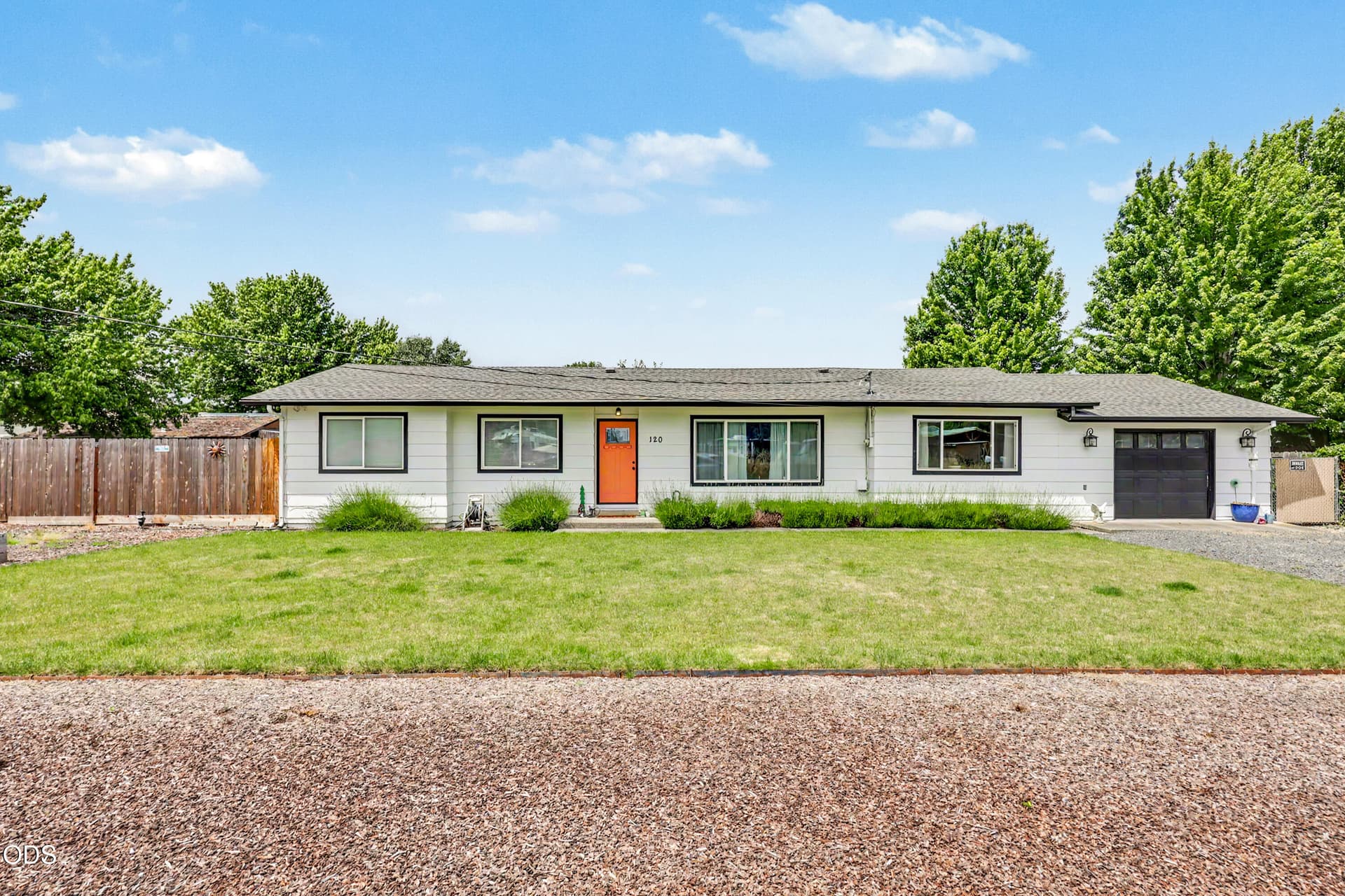 ApxNC00002. Photo 1 of 33, 120 Neila Lane, Grants Pass, OR 97527