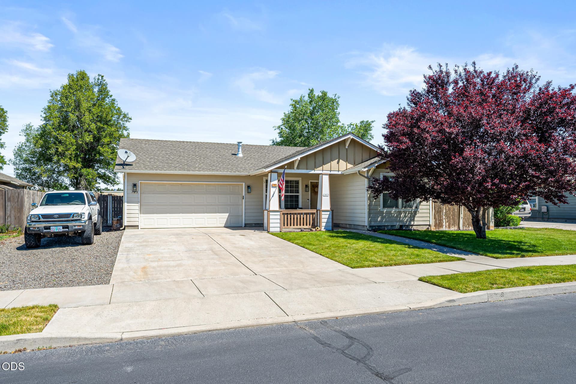 723. Photo 1 of 23, 723 NE Stoneridge Loop, Prineville, OR 97754