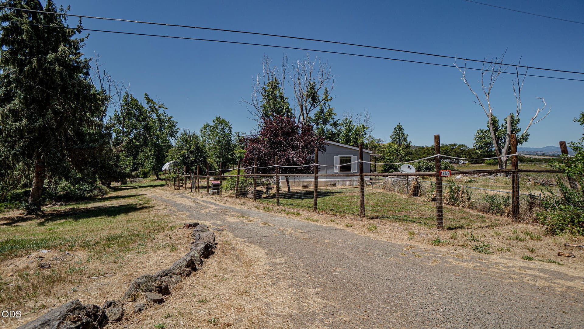 19-web-or-mls-DSC00625. Photo 2 of 25, 1245 Davanna Drive, Eagle Point, OR 97524