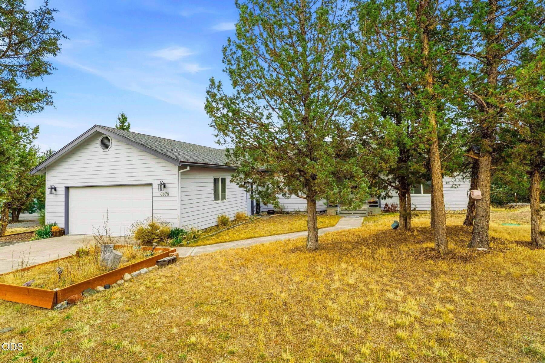 batch_3 - 12-Exterior. Photo 3 of 45, 6678 SE Davis Loop, Prineville, OR 97754