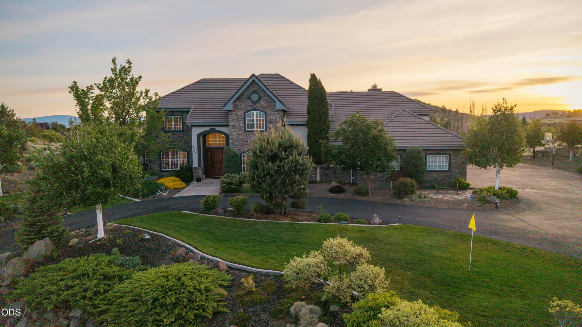 001. Photo 1 of 76, 2646 Fairway Drive, Klamath Falls, OR 97601