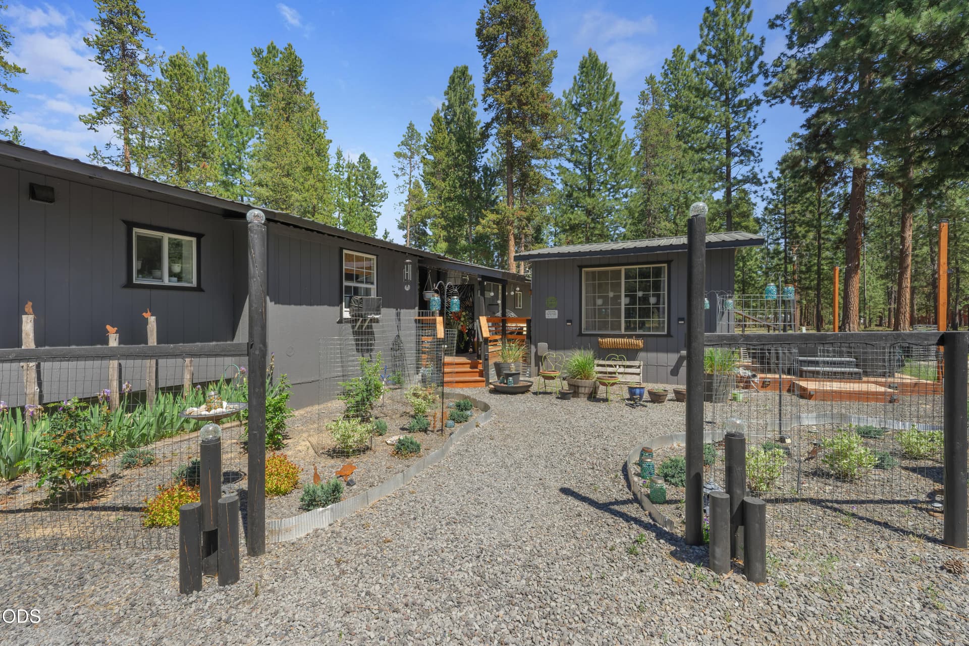 14773 NORTH SUGAR PINE WAY. Photo 2 of 35, 14773 N Sugar Pine Way, La Pine, OR 97739
