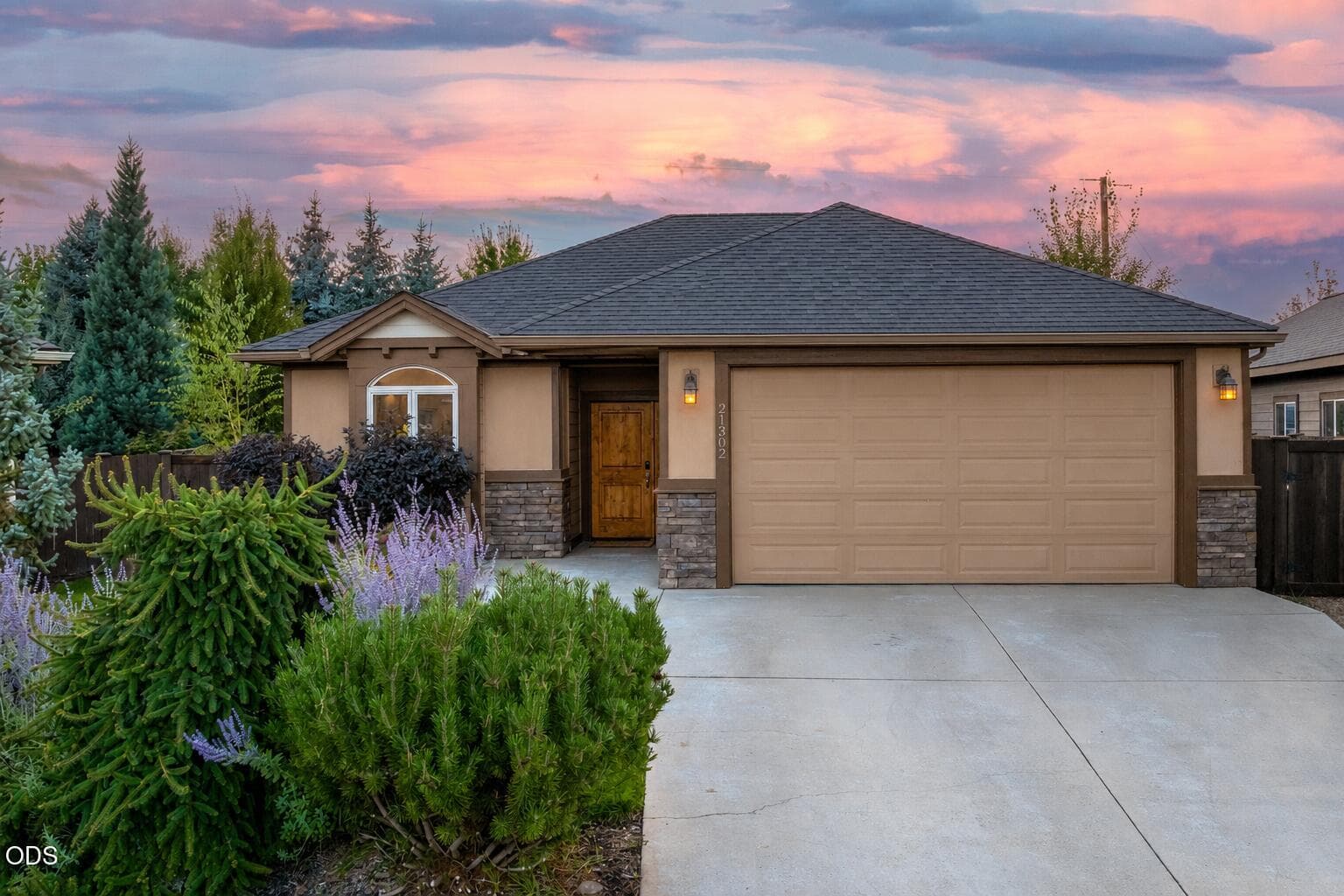 2. Photo 2 of 55, 21302 NE Brooklyn Court, Bend, OR 97701
