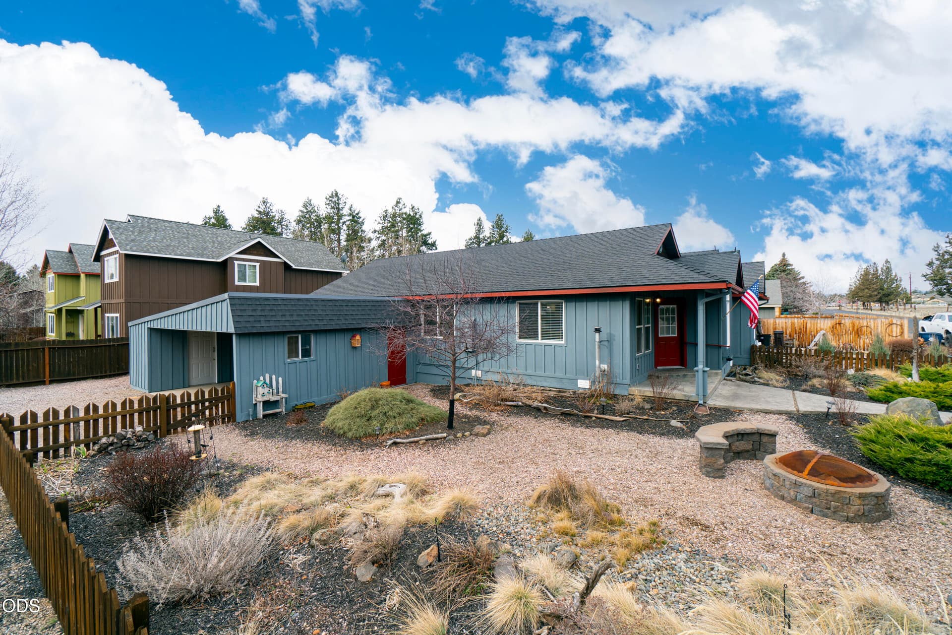 747-020. Photo 2 of 20, 747 E Black Butte Avenue, Sisters, OR 97759