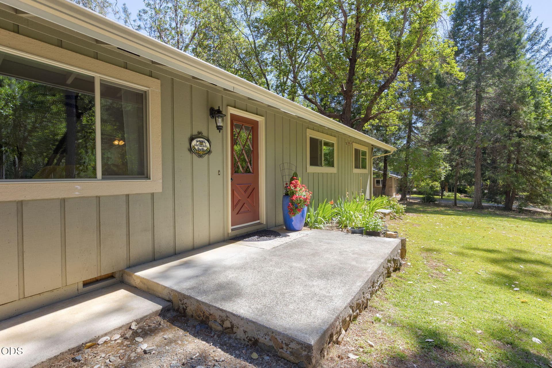 10-web-or-mls-1740-queens-branch-rd. Photo 3 of 63, 1740 Queens Branch Road, Rogue River, OR 97537