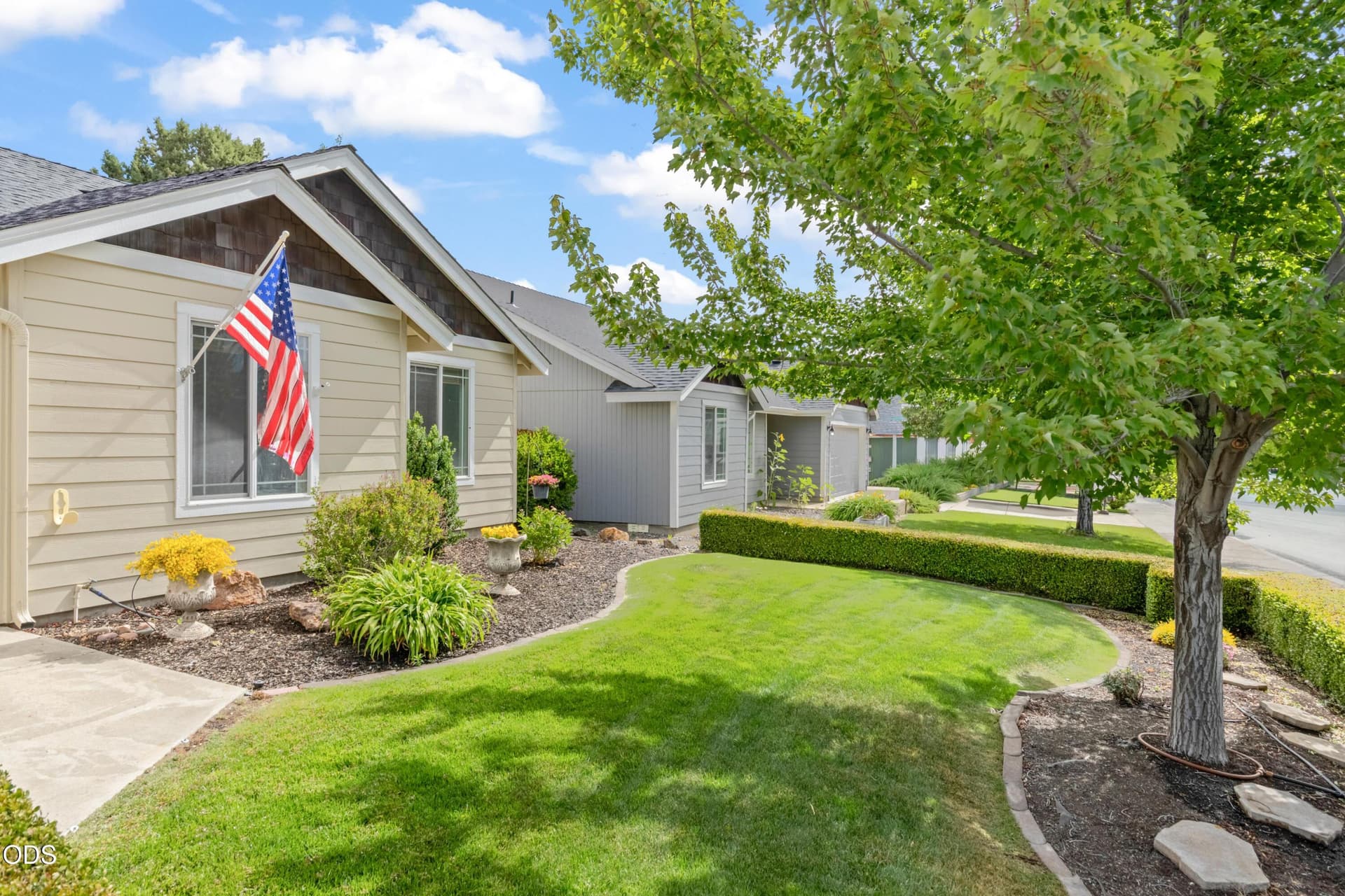 Lovely Landscaping. Photo 3 of 37, 2035 NW Kilnwood Lane, Redmond, OR 97756