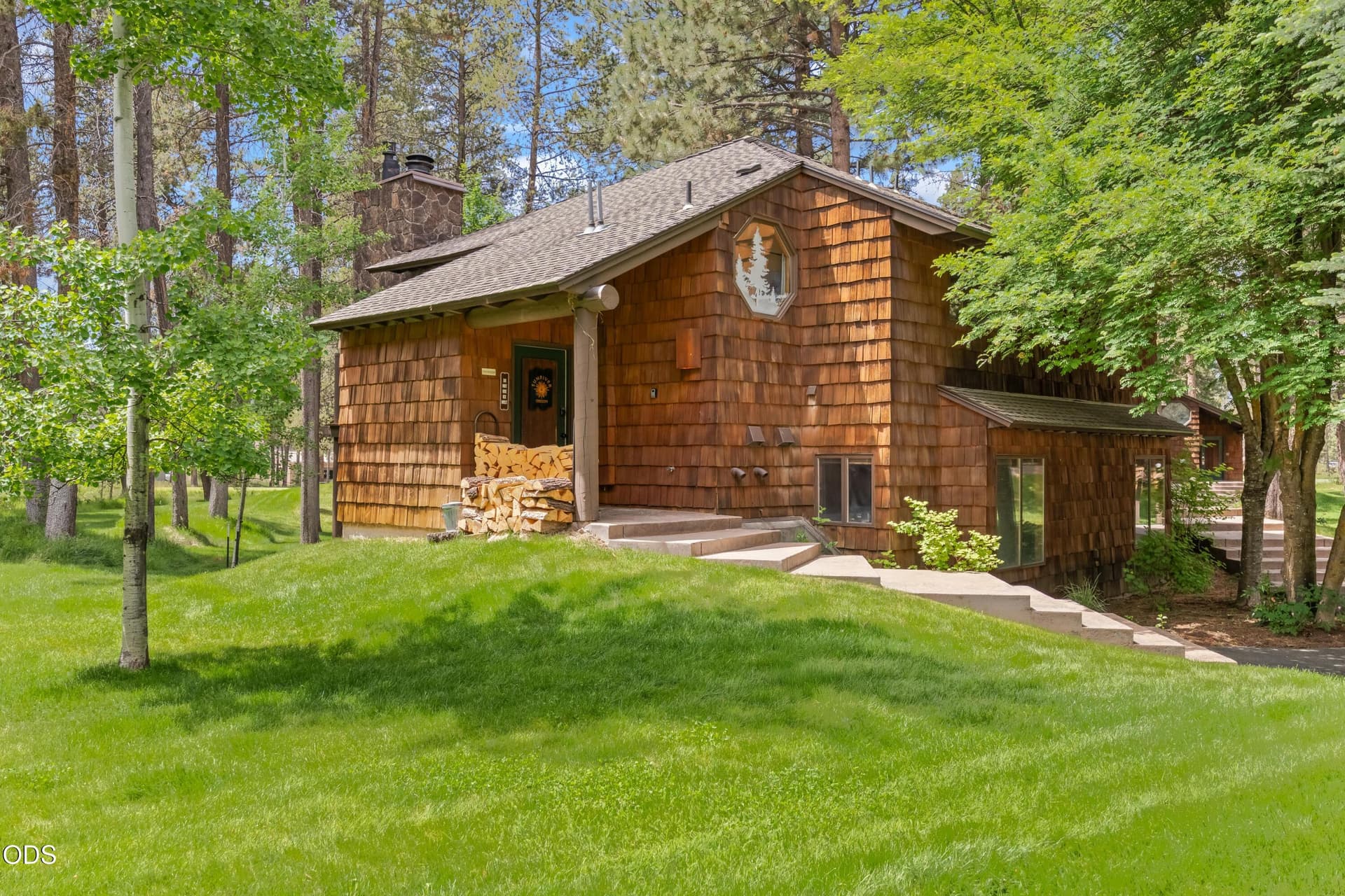 Building. Photo 1 of 29, 57241 Mashie Lane Unit 53, Sunriver, OR 97707