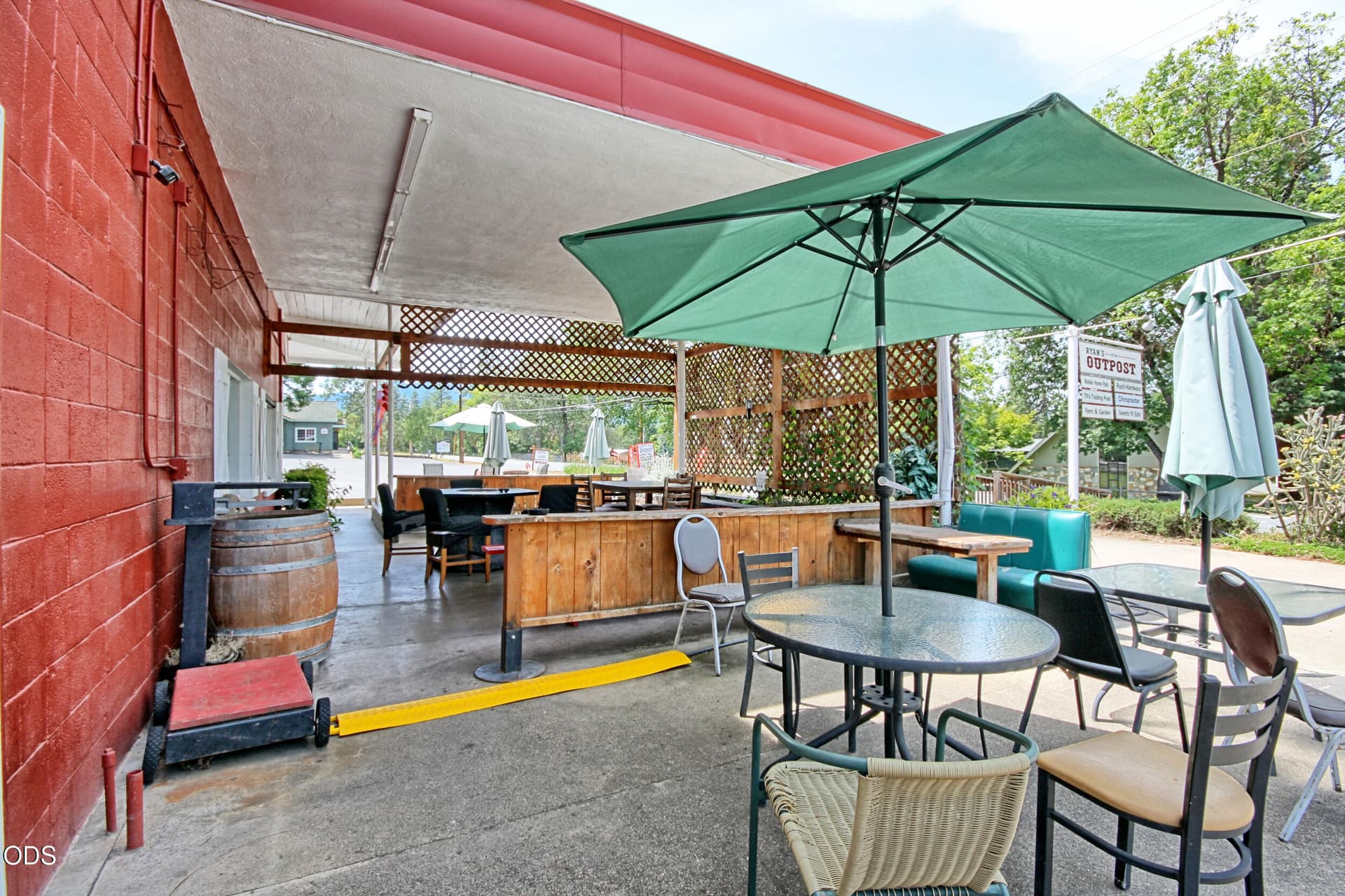 outside dining. Photo 5 of 82, 181 Upper Applegate Road, Jacksonville, OR 97530