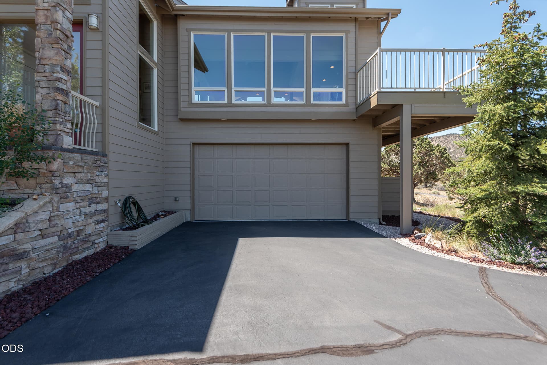 02. Photo 5 of 61, 2269 Hawk Owl Court, Redmond, OR 97756