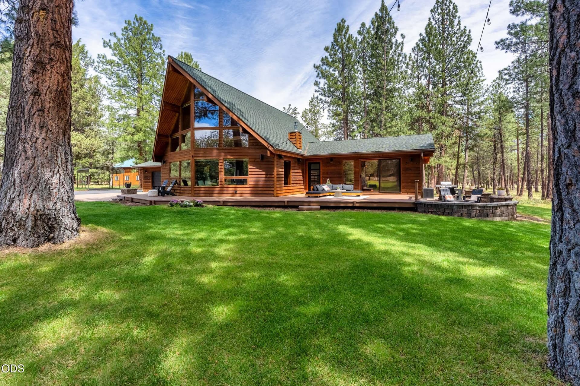 69420 Crooked Horseshoe. Photo 2 of 72, 69420 Crooked Horseshoe Road, Sisters, OR 97759