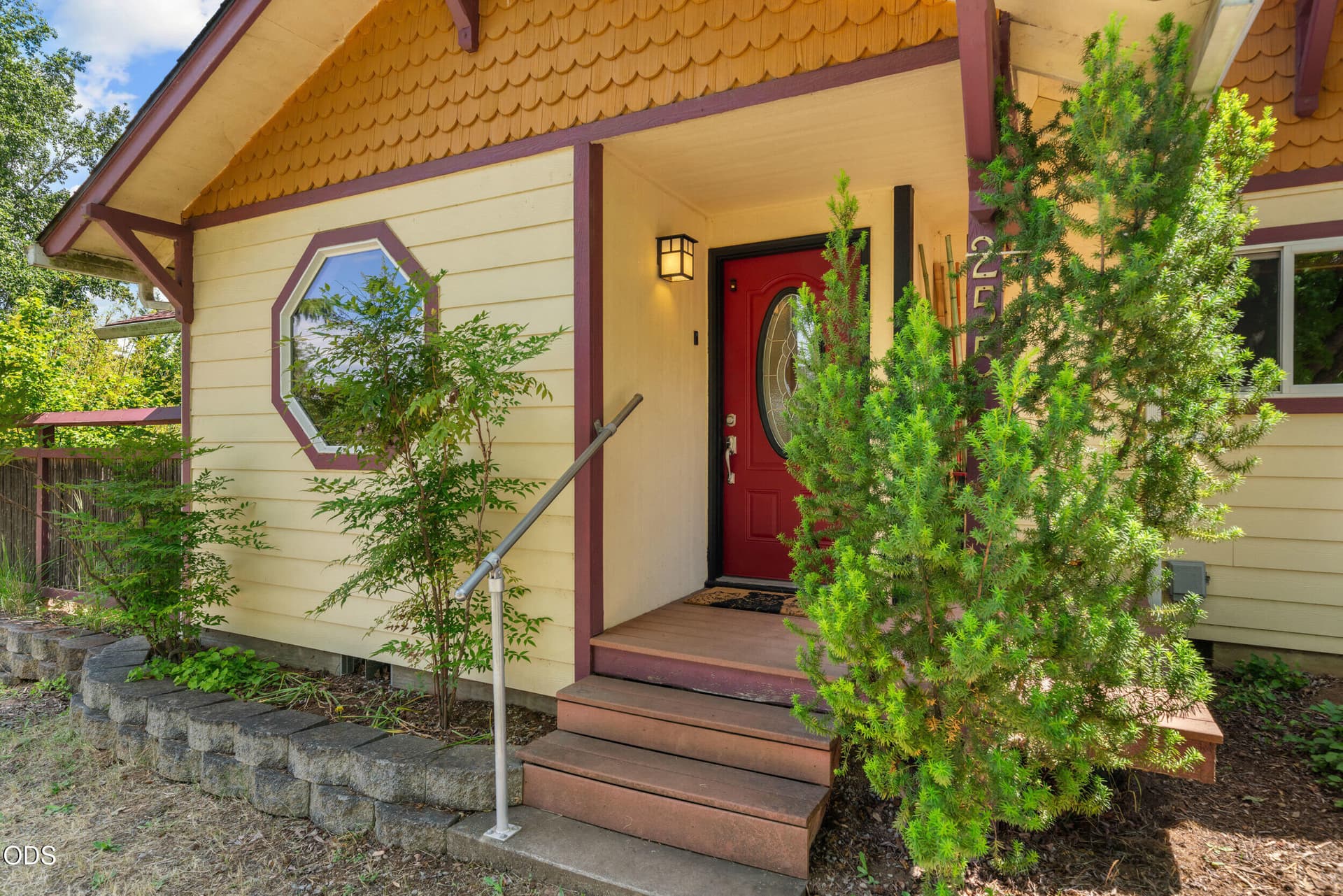 Front -Entry. Photo 2 of 53, 255 Carmen Road, Talent, OR 97540