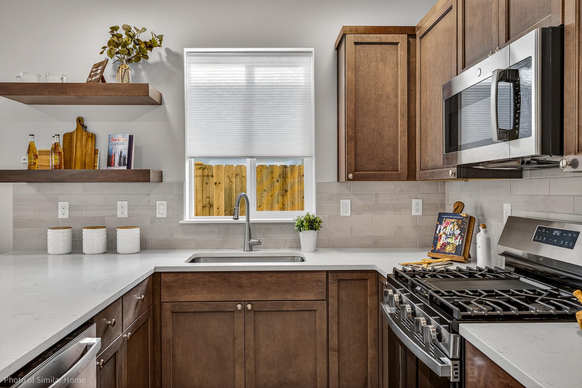 Alpine - Kitchen 2. Photo 5 of 18, 2831 NW Sterling Drive, Redmond, OR 97756