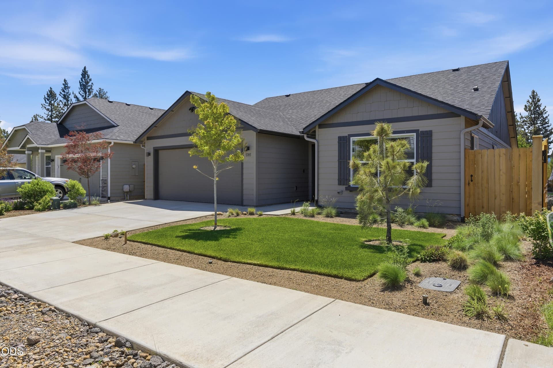12_1785 w williamson ave-11. Photo 3 of 38, 1785 W Williamson Avenue, Sisters, OR 97759