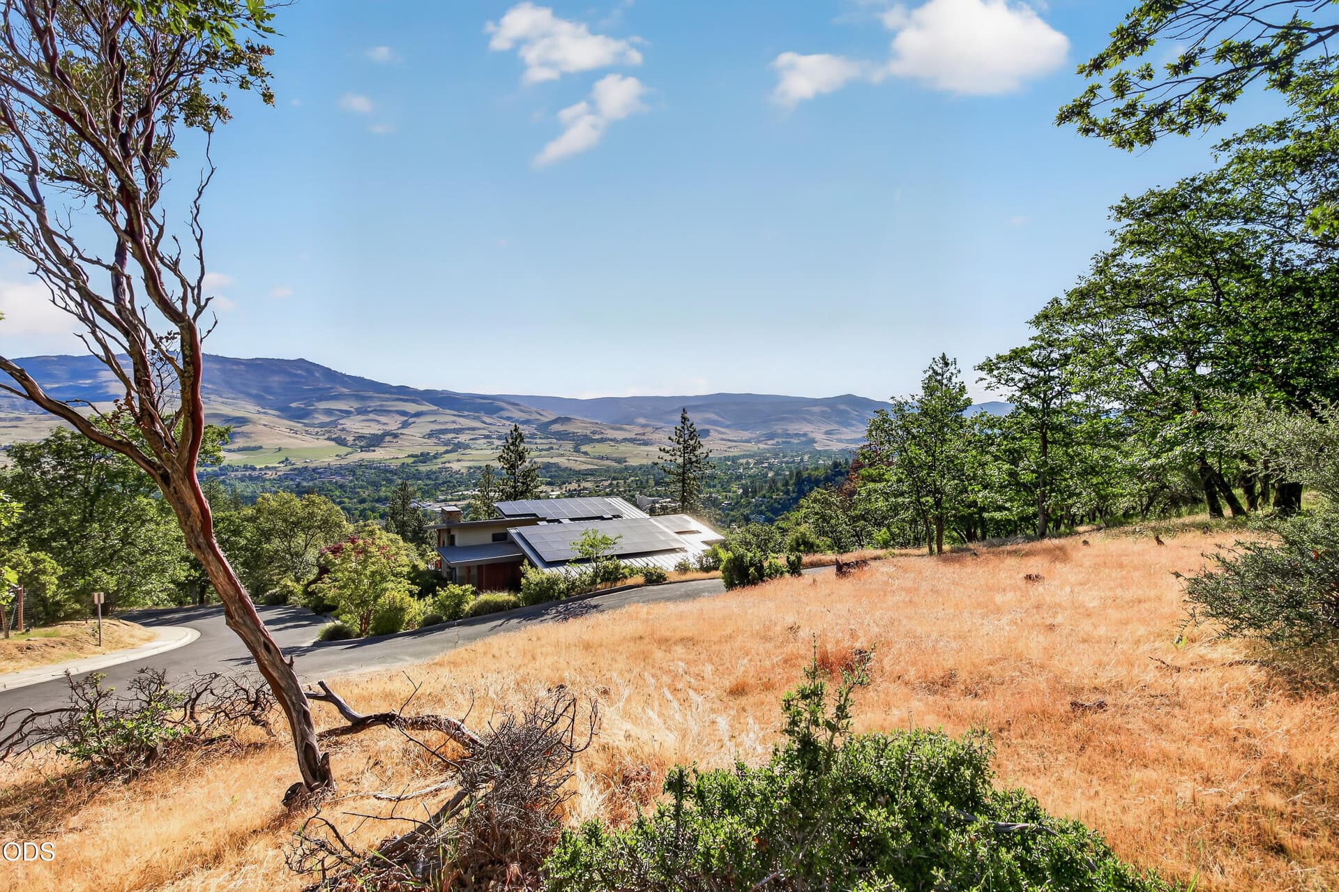 9R9A8383. Photo 3 of 19, 163 Hitt Road, Ashland, OR 97520