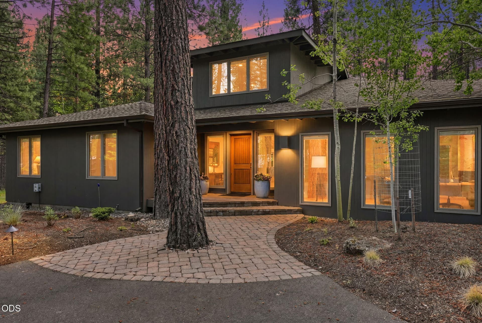 61-web-or-mls-Riley_Visuals_005_Twilight. Photo 2 of 57, 70305 Arvensis Unit GM 348, Black Butte Ranch, OR 97759