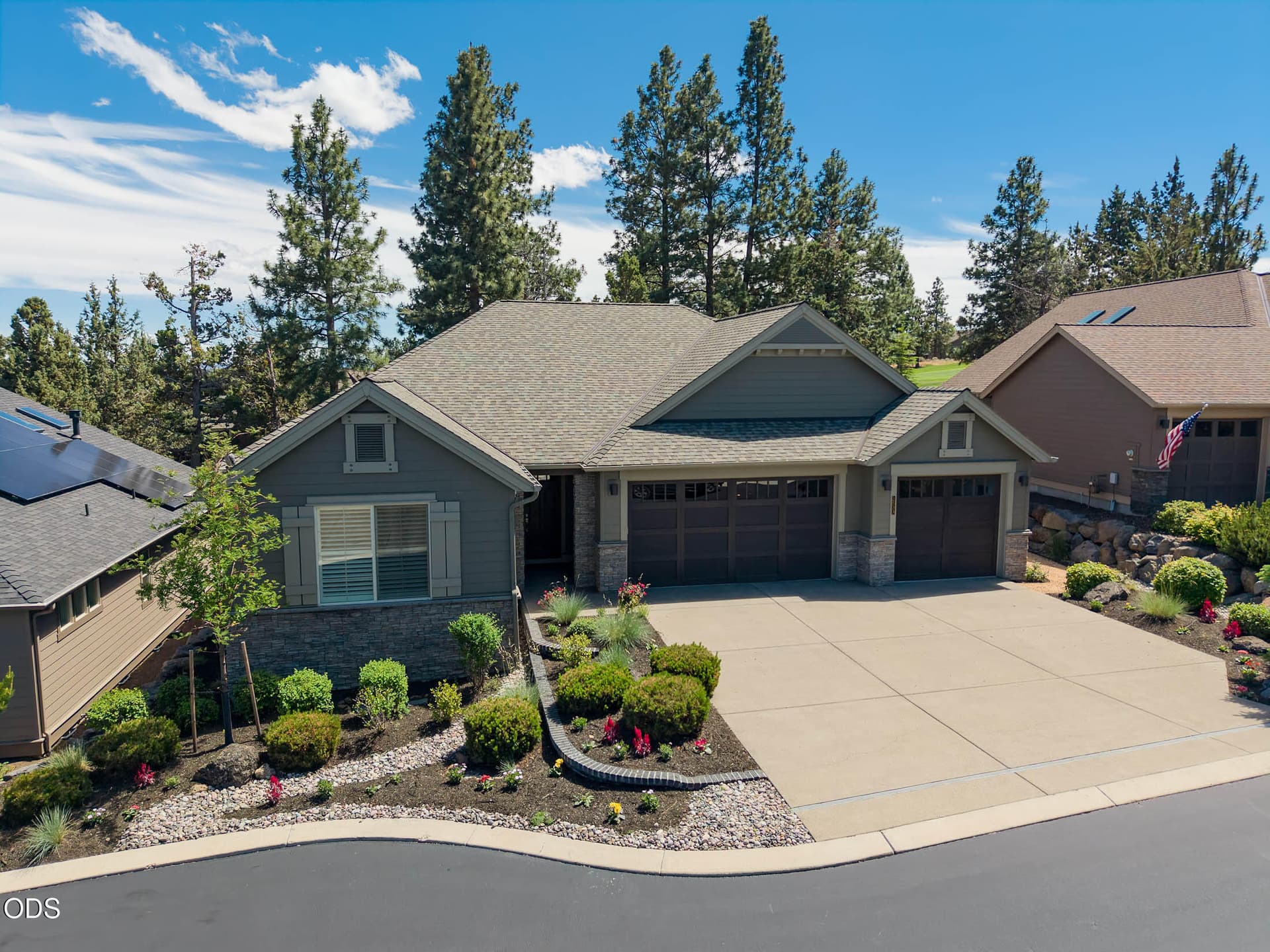 2533 NW Pine Terrace Dr 1. Photo 4 of 71, 2533 NW Pine Terrace Drive, Bend, OR 97703