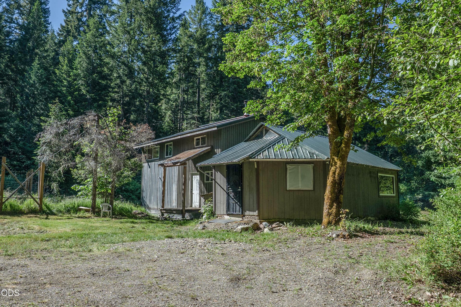 Jump Off Joe Cabin. Photo 2 of 43, 8245 Jumpoff Joe Creek Road, Grants Pass, OR 97526