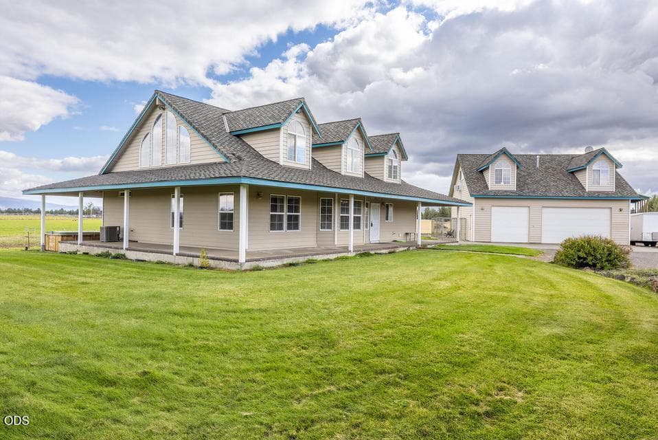 5. Photo 4 of 106, 24585 Dodds Road, Bend, OR 97701