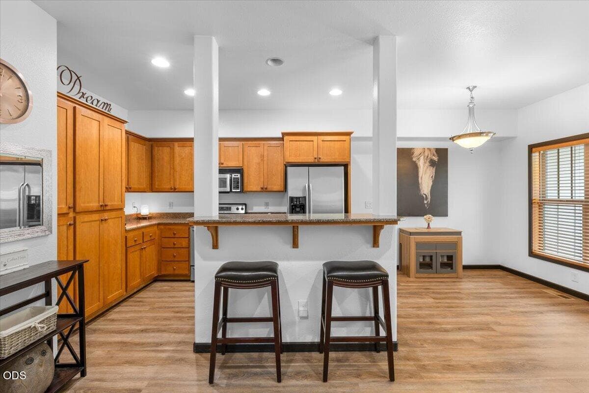07-CI_4834. Photo 5 of 24, 3126 Alameda Street Unit 317, Medford, OR 97504