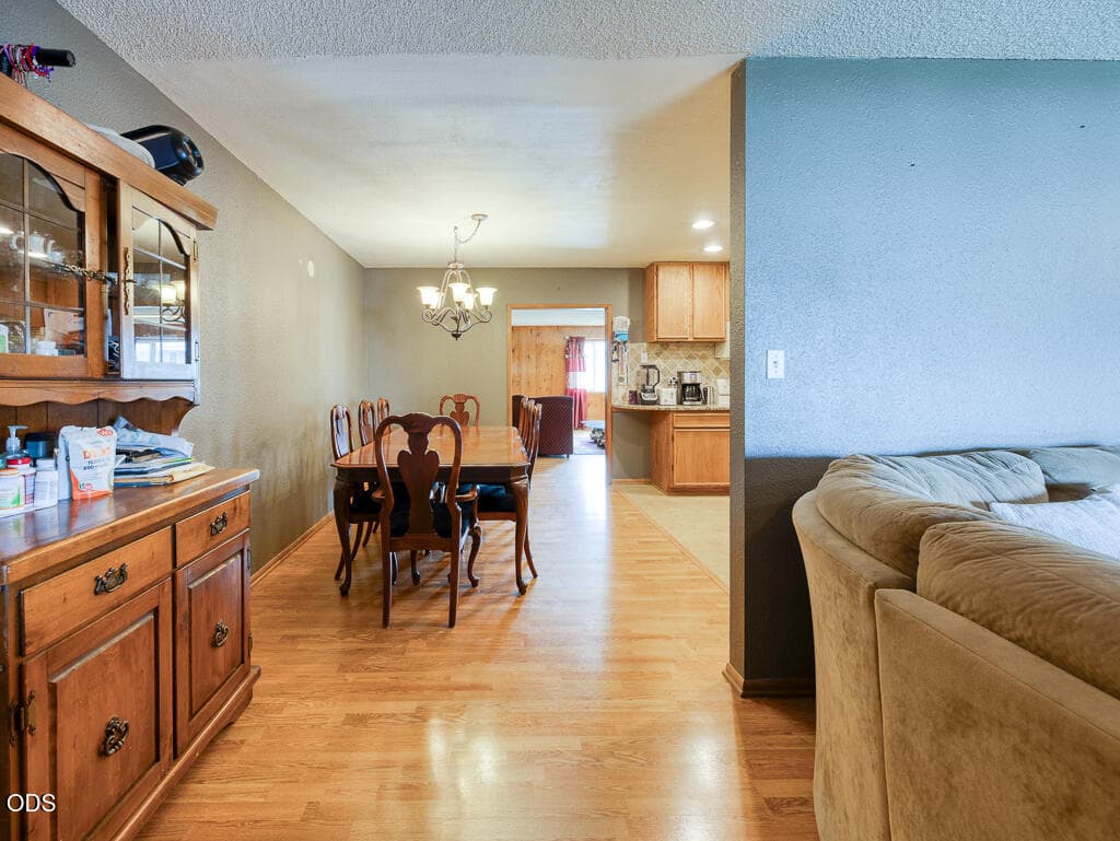 Caroline-5. Photo 5 of 24, 3111 Caroline Street, Klamath Falls, OR 97603