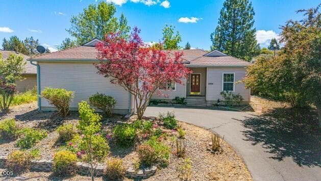 Front. Photo 1 of 43, 2054 California Avenue, Klamath Falls, OR 97601