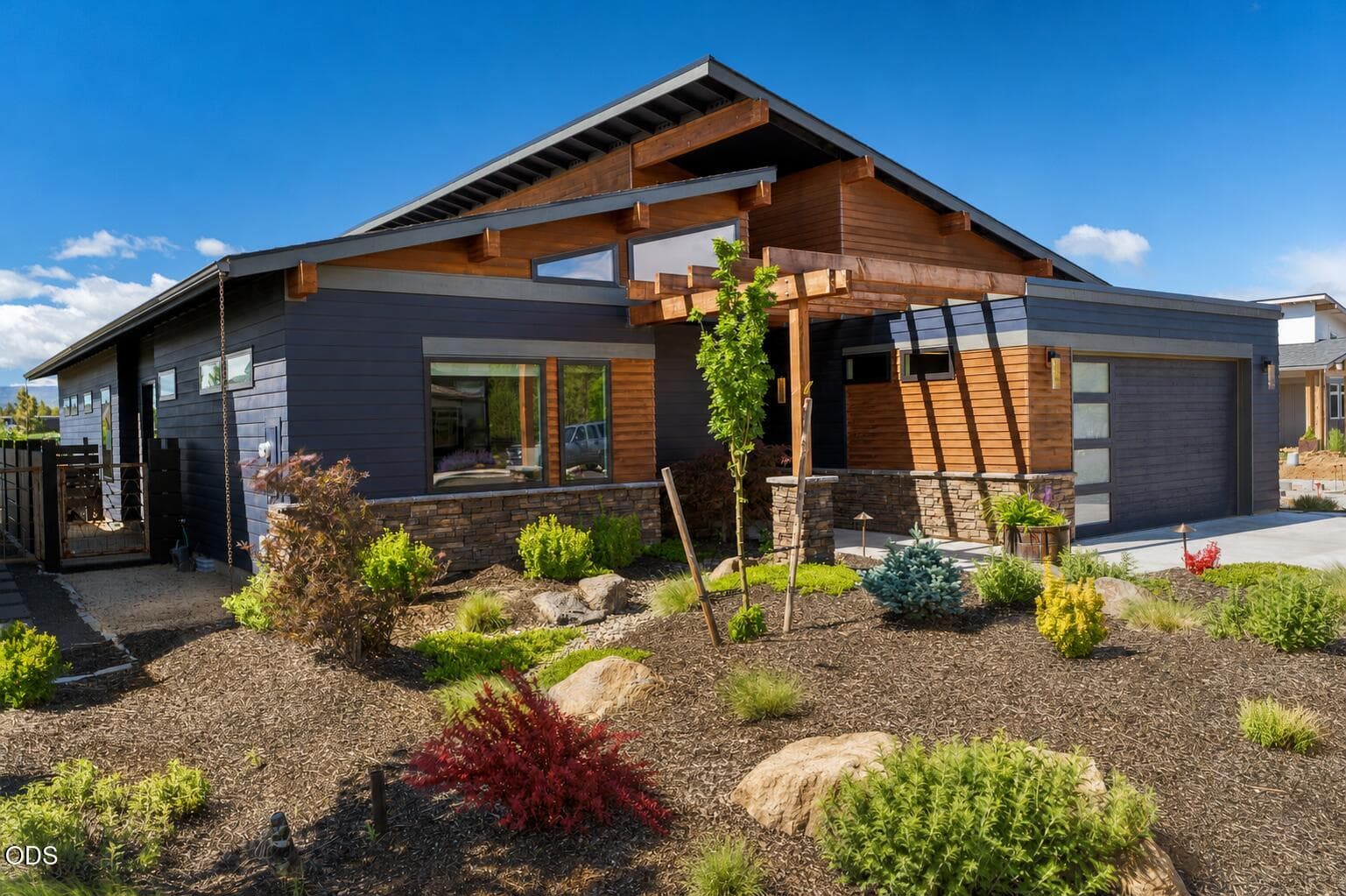 4. Photo 4 of 68, 471 E Diamond Peak Avenue, Sisters, OR 97759