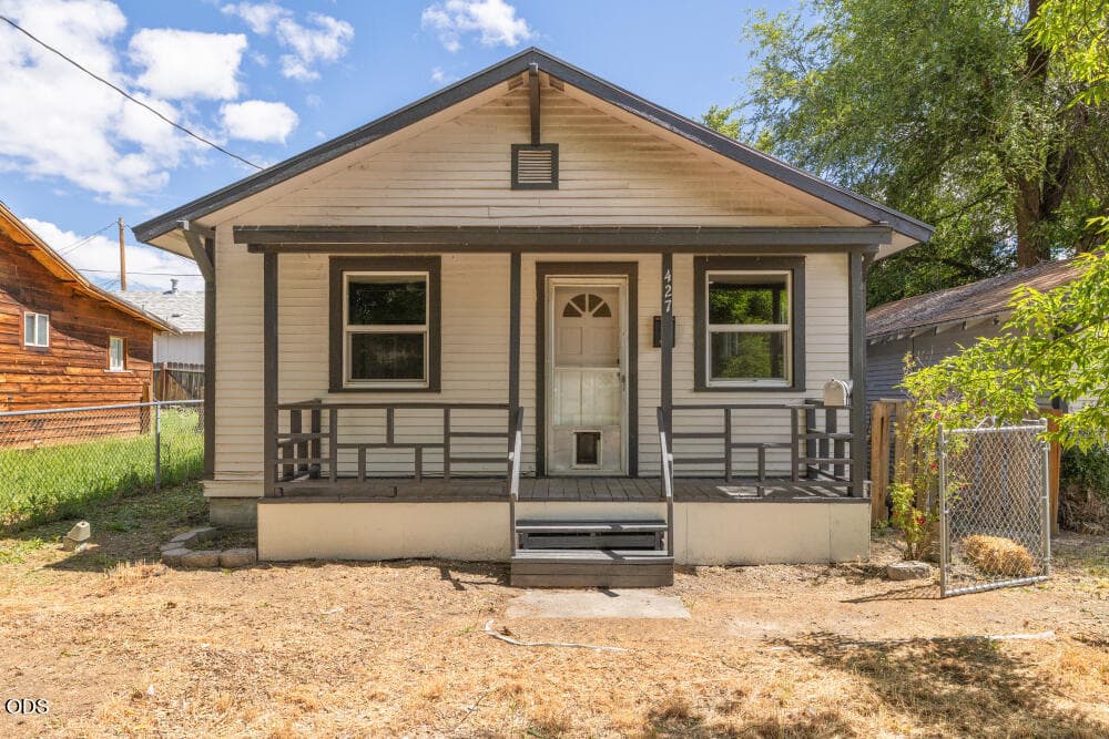 427MartinSt-12. Photo 1 of 22, 427 Martin Street, Klamath Falls, OR 97601