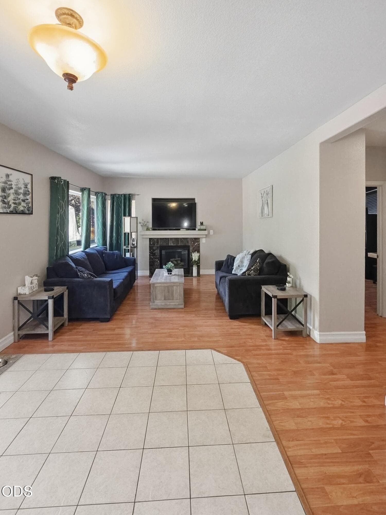 Family Room. Photo 5 of 22, 919 NW Oak Lane, Redmond, OR 97756