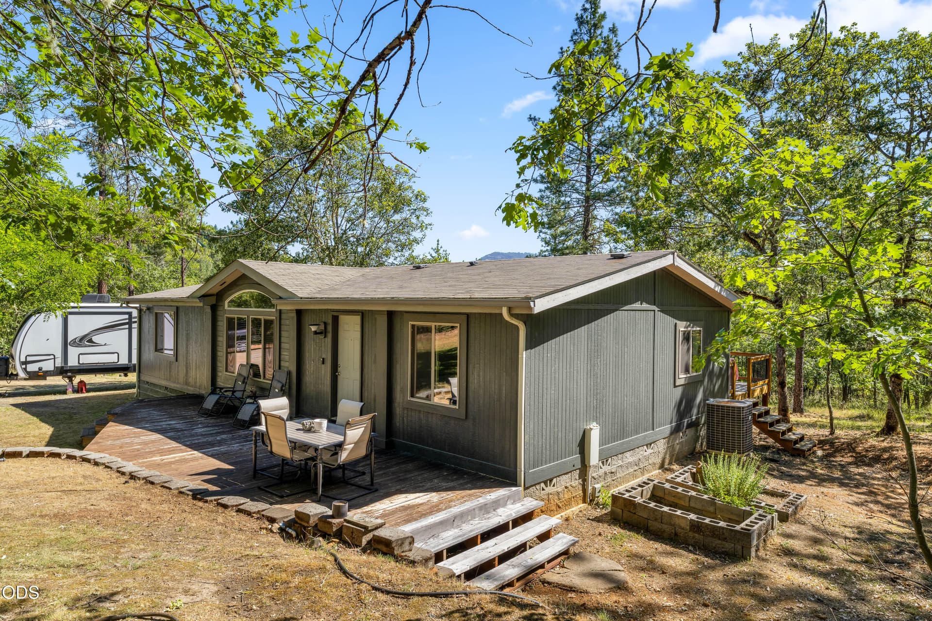 11-EXT (5 of 12). Photo 2 of 33, 1460 Grays Creek Road, Grants Pass, OR 97527