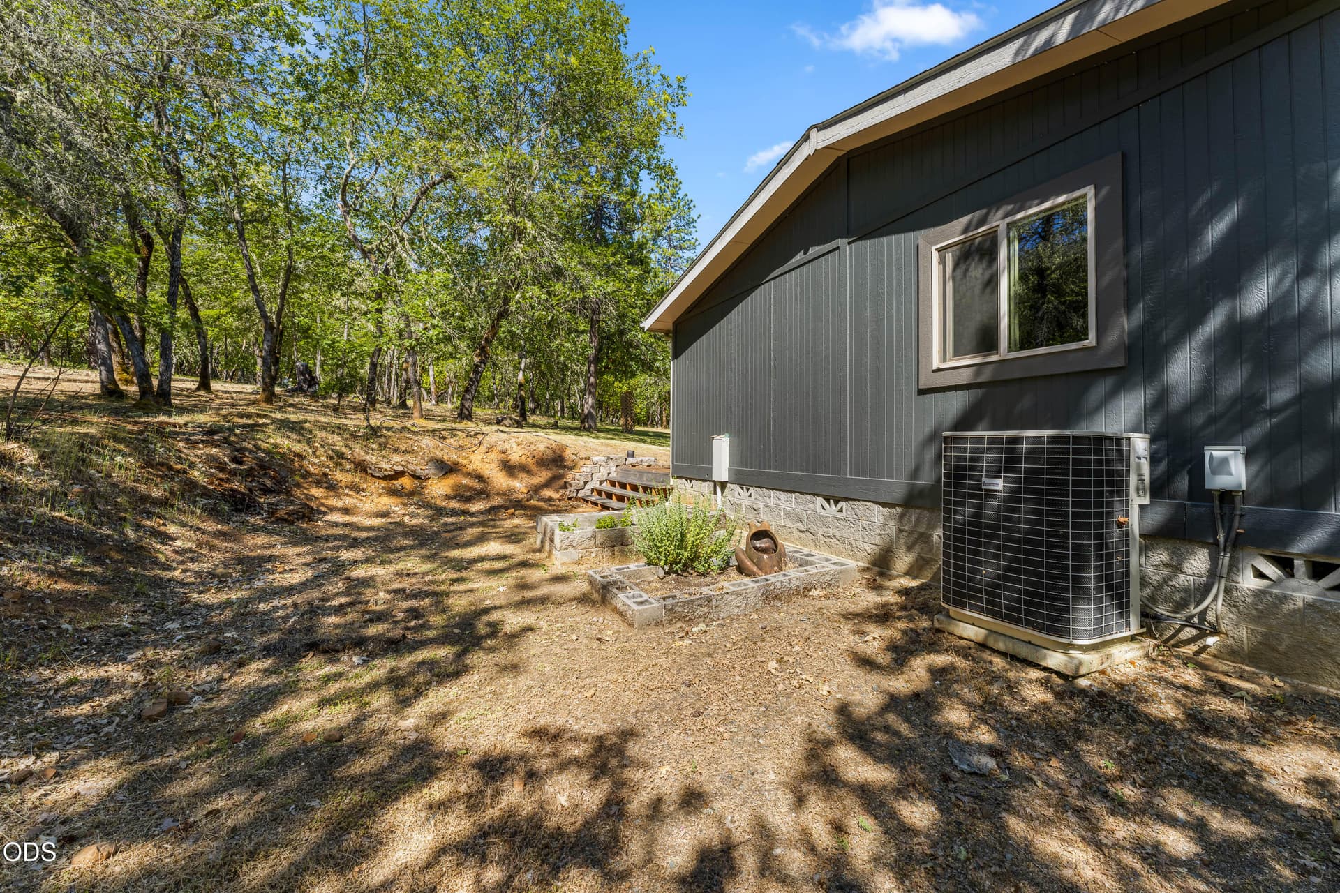 13-EXT (7 of 12). Photo 4 of 33, 1460 Grays Creek Road, Grants Pass, OR 97527