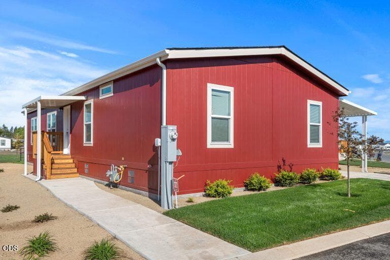4_300-luman-rd-phoenix-or-97535-177-04-7. Photo 4 of 21, 300 Luman Road Unit 177, Phoenix, OR 97535