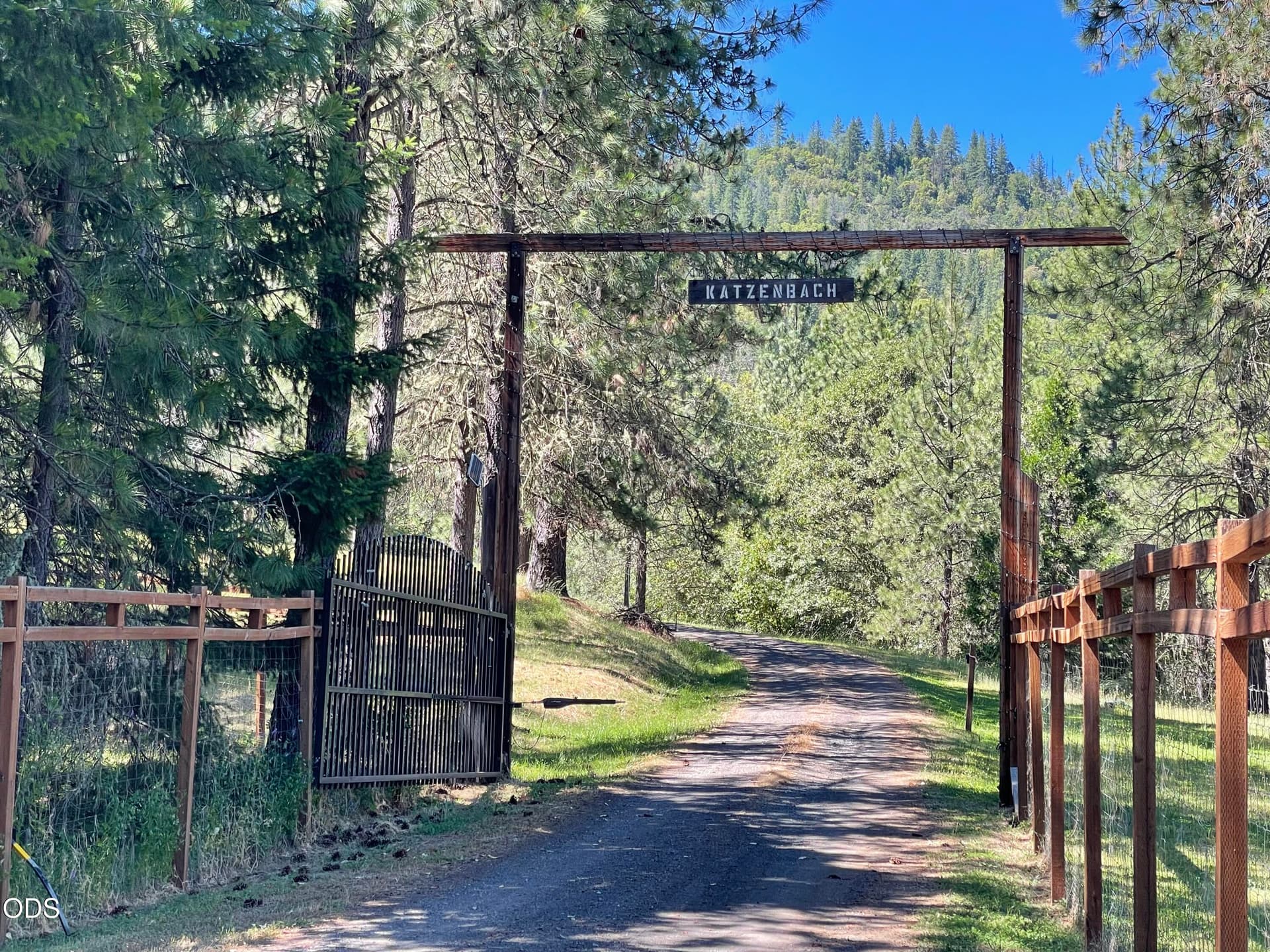 2640 - 3. Photo 2 of 50, 2640 Birdseye Creek Road, Gold Hill, OR 97525