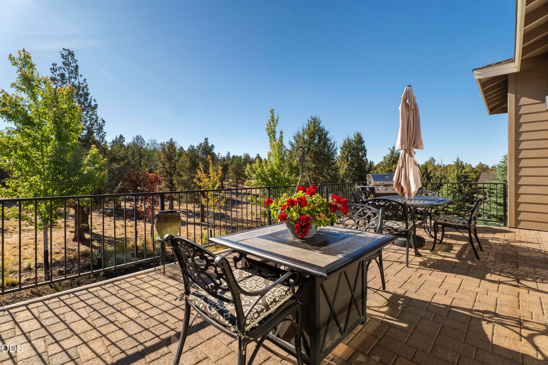71-Exterior. Photo 3 of 94, 257 Highland Meadow Loop, Redmond, OR 97756
