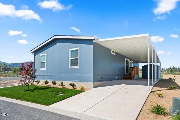 Front of home. Photo 1 of 19, 300 Luman Road Unit 146, Phoenix, OR 97535