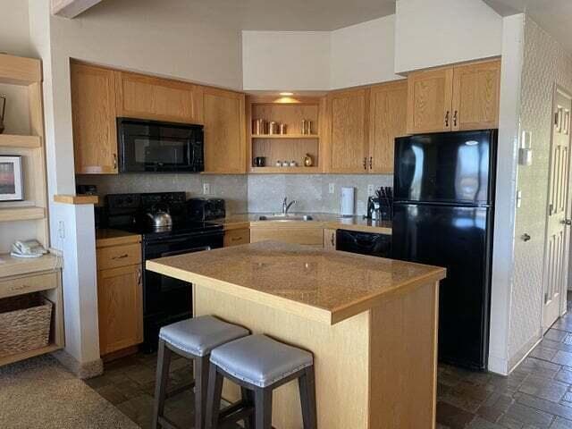 20230329131514356382000000-o. Photo 5 of 75, 1844 Redtail Hawk Drive Unit RV55J, Redmond, OR 97756